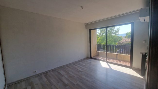 Maison familiale à vendre – 97 m² avec jardin et balcon – Laurent Vasseur Immobilier