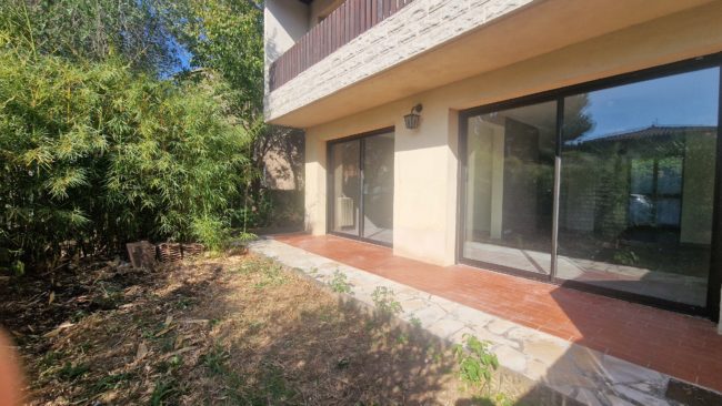 Maison familiale à vendre – 97 m² avec jardin et balcon – Laurent Vasseur Immobilier