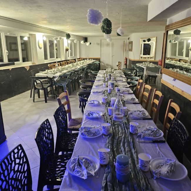 Auberge, chambres d’hôtes, bar, restaurant et logement privé à vendre – Portes-en-Valdaine, proche Dieulefit