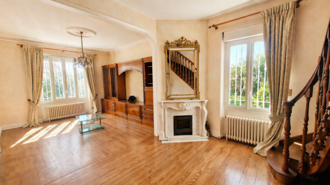 Maison 10 pièces 207 m²