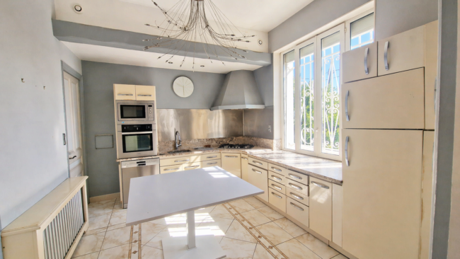 Maison 10 pièces 207 m²