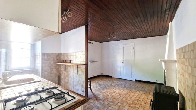 Cuisine maison à vendre à Saint-Nazaire-le-Désert en Drôme Provençale
