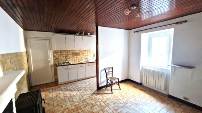 Cuisine séjour maison à vendre à Saint-Nazaire-le-Désert en Drôme Provençale