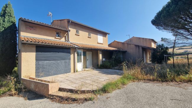 Façades des bâtiments composant l’ensemble immobilier à Bourdeaux